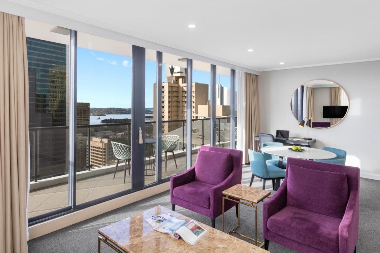 Meriton Suites Pitt Street, Sydney Exterior photo A staged apartment at the new complex