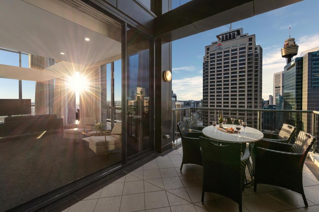 Meriton Suites Pitt Street, Sydney Exterior photo The apartment's balcony